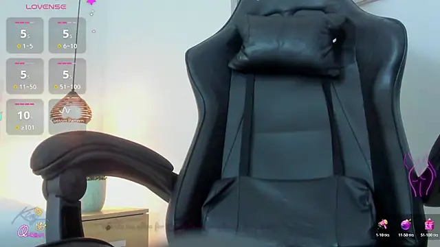 lucy_blue28's Live XXX Chat