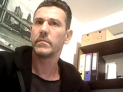 mastercharisma35 Chat XXX in diretta