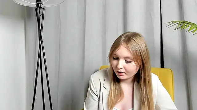 FlorineWarschaw Webcam show