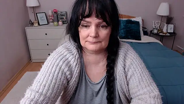 LeveMe2Nightt: онлайн-секс-чат