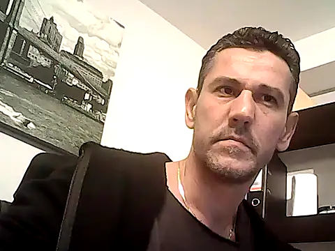 mastercharisma35's Live XXX Chat