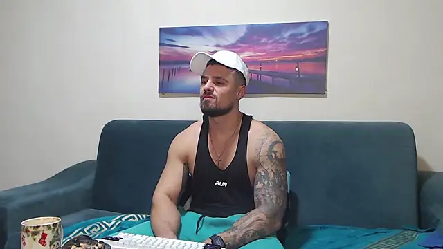 Tiberius_hunkのライブXXXチャット