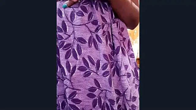 BE-Your-sister42 Chat XXX in diretta