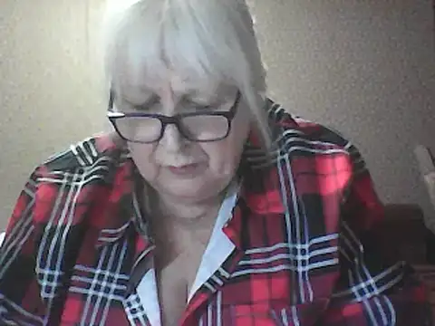 Alexia64231 Adlı Modelin Canlı XXX Sohbeti