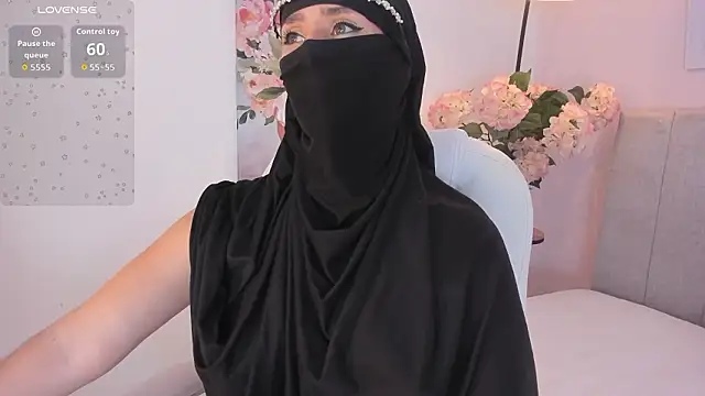 rawiya's Live XXX Chat