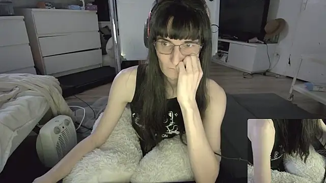 CeriseLapine's Live XXX Chat