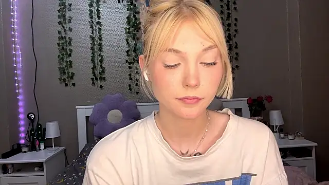 LlsabethHaze: онлайн-секс-чат