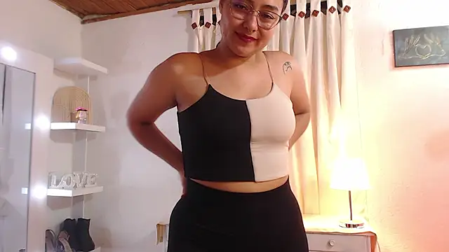 _Kim__M's Live XXX Chat