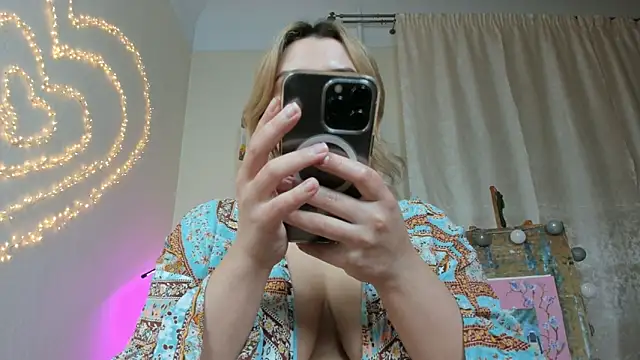 BrightDani – Naživo XXX chat