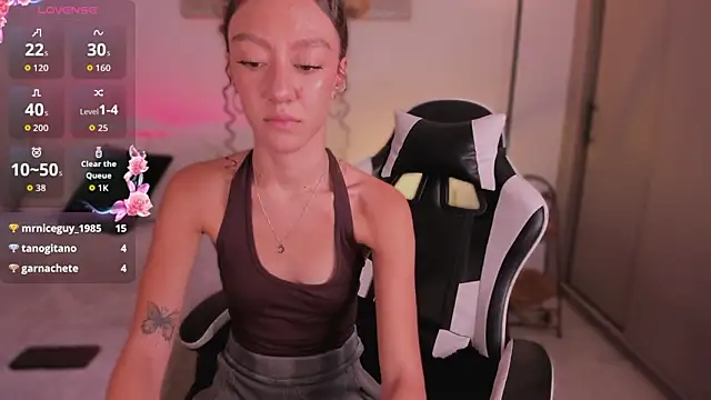 ChloeMoreti's Live XXX Chat