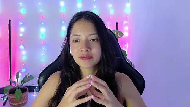 Онлайн чат XXX Sarasavage