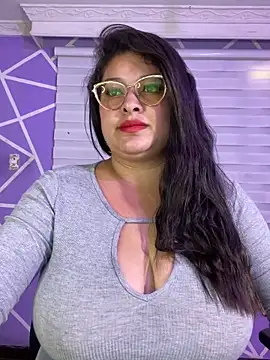 Živý XXX chat MiiaaJoness