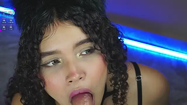 Chat +18 de EloiseSweetxx ao vivo