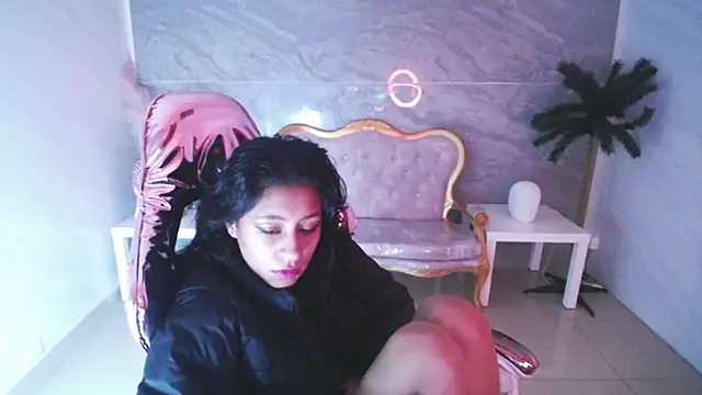 Chat +18 de serabella_s ao vivo