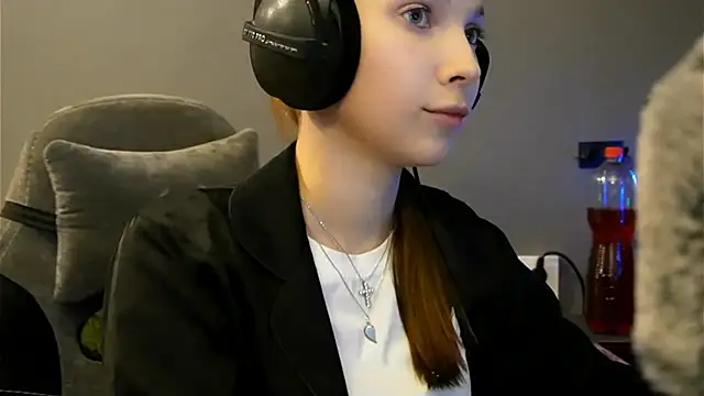 Softixq's Live XXX Chat