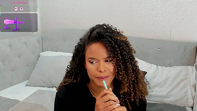 Chat +18 de Amelia_bss ao vivo