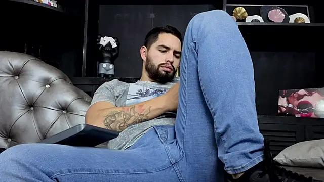 matteosantos' Live XXX Chat