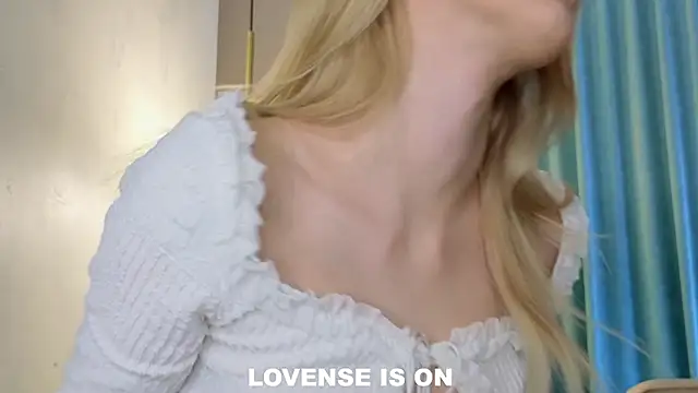 AngelicRice 即時 XXX 聊天