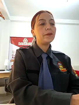 Emily-7_ Chat XXX in diretta