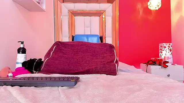 Cameron_naughty Adlı Modelin Canlı XXX Sohbeti