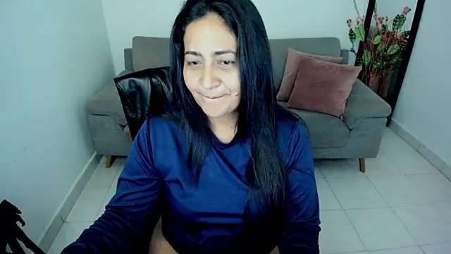 XXX chat uživo modela Adele_Sweett