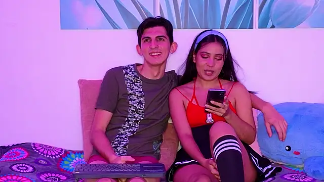 Ana_and_LeoのライブXXXチャット