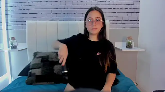 SophieeMoore's Live XXX Chat