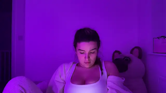 Онлайн чат XXX maisiesmithx