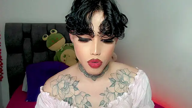 Chatroom XXX en direct de little_star_porn