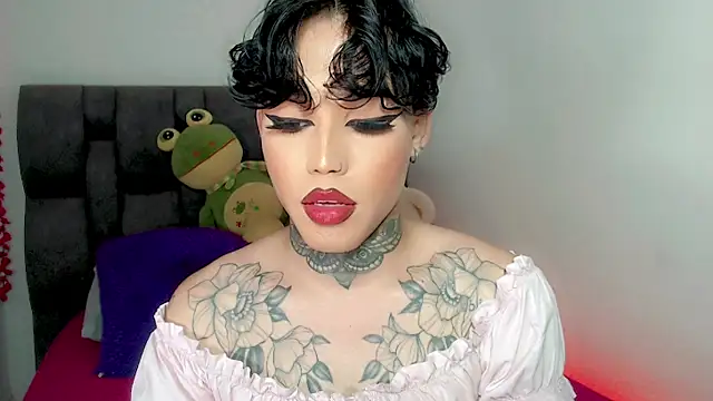 Chat +18 de little_star_porn ao vivo