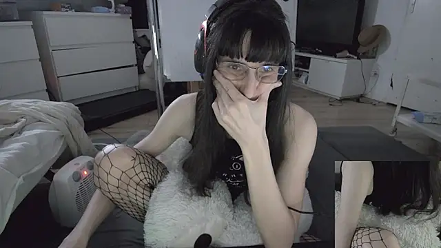 Онлайн чат XXX CeriseLapine