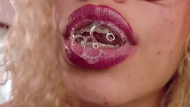 Онлайн чат XXX Haelycute