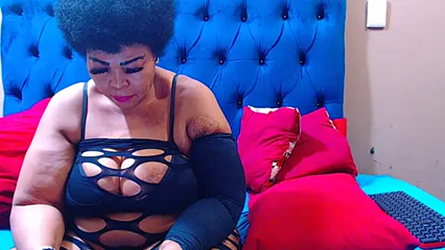 ebonycandy10's Live XXX Chat