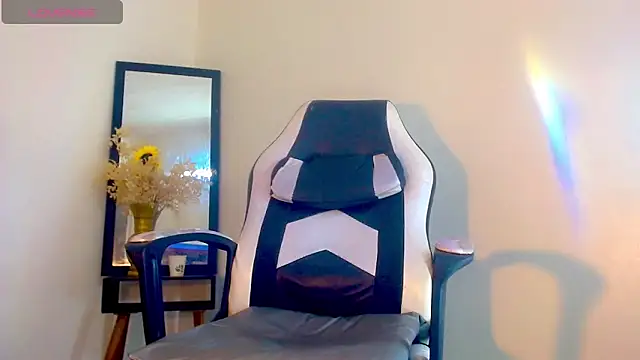 alexsandra_kiss' Webcam Show