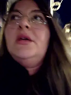 BellaMonella88 élő XXX-chatje