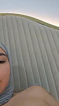 dalilasaadi_'s Webcam Show