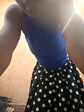 Czat XXX na żywo – Petite_li