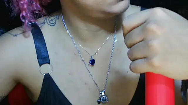 Cata_Blue__'s Live XXX Chat