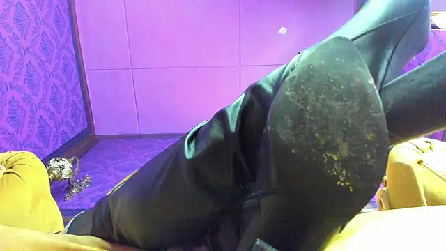 Scarlett_Barnes' Live XXX Chat