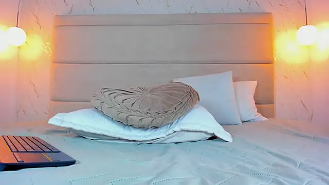 Chat +18 de Abbie_Jons ao vivo