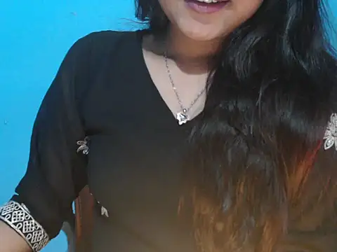 Wish_Queen: διαδικτυακό σόου στην κάμερα