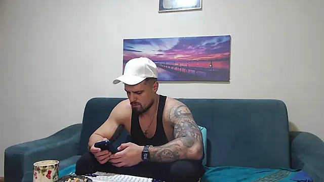 Tiberius_hunk Chat XXX in diretta