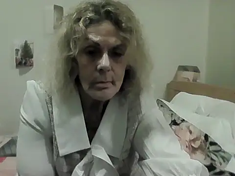 Latex_shantie's Live XXX Chat