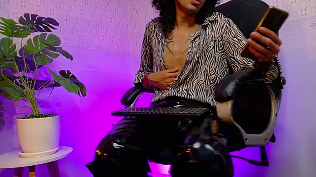 4L3JX's Live XXX Chat