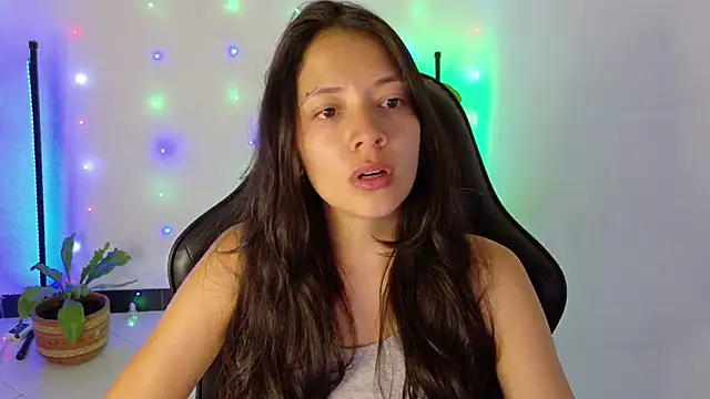 Sarasavage's Live XXX Chat