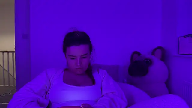 Онлайн чат XXX maisiesmithx