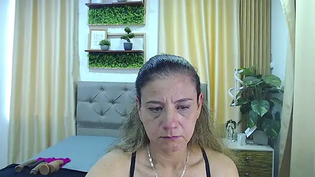 Chat XXX en directo de sasi_luna