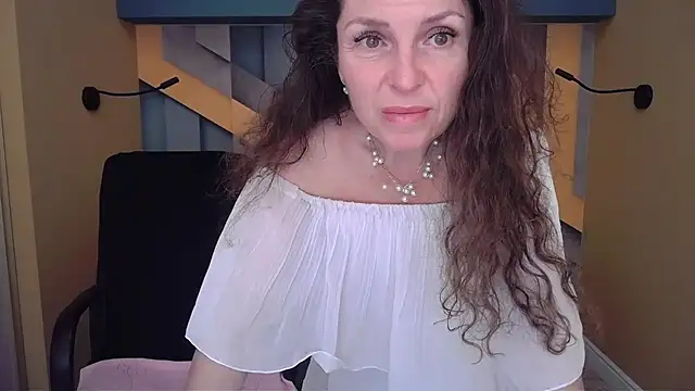 EllaLong: απευθείας συνομιλία ΧΧΧ