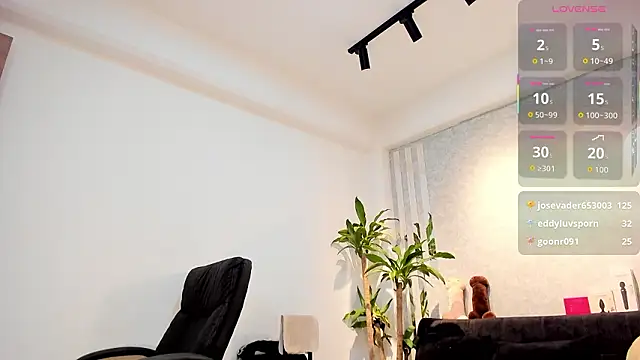 lily_cash1 élő XXX-chatje