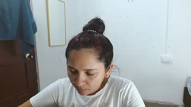 Thalian's Live XXX Chat